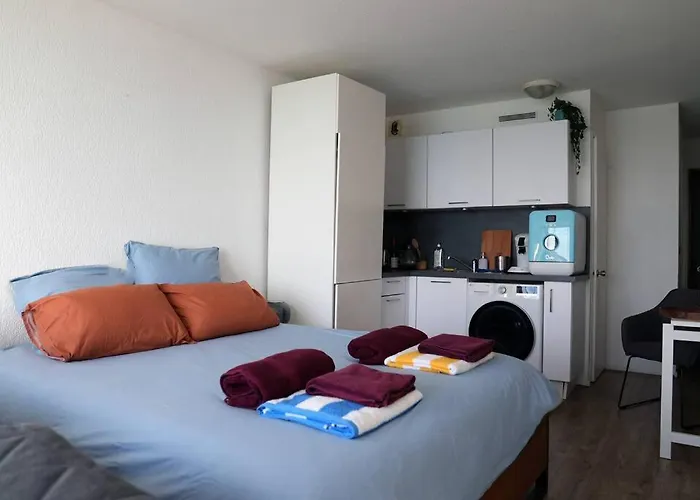 Amazing Cosy Studio With Ocean View & Pool